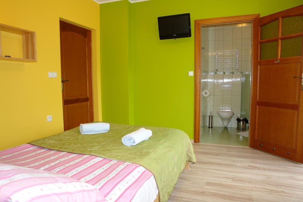 Willa Kniatowka Bed & Breakfast Бялка Татранска Стая снимка